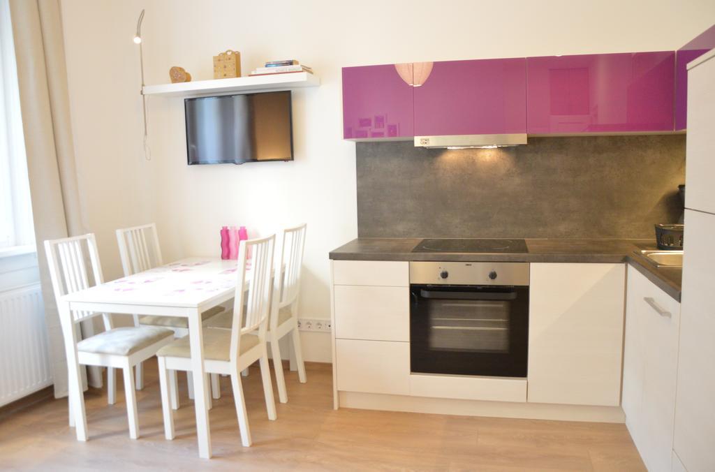 Two Bedroom Apartment At Bajcsy บูดาเปสต์ ภายนอก รูปภาพ