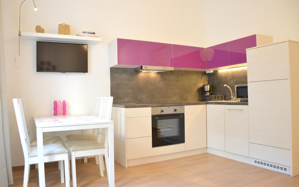 Two Bedroom Apartment At Bajcsy บูดาเปสต์ ภายนอก รูปภาพ